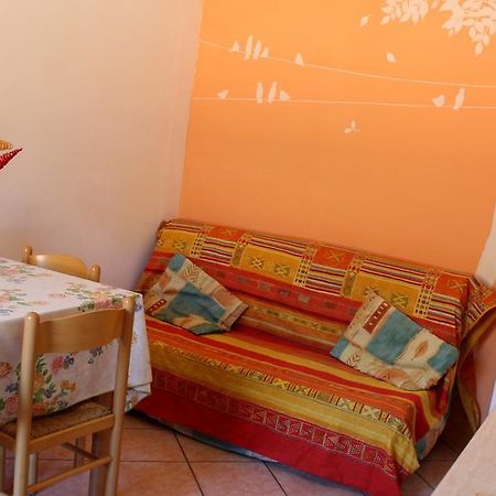 Appartamenti Tra Gli Ulivi Bardino Nuovo Exterior foto